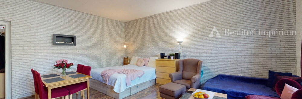 REALITNÉ IMPÉRIUM ponúka priestranný 2 izbový byt v blízkosti VIVO, CENTRAL, LAKESIDE Park + BONUS obrovský uzavretý súkromný dvor