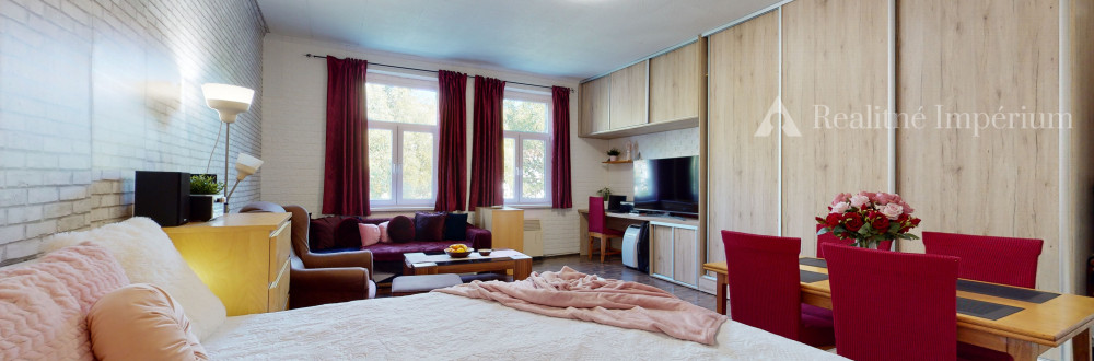 REALITNÉ IMPÉRIUM ponúka priestranný 2 izbový byt v blízkosti VIVO, CENTRAL, LAKESIDE Park + BONUS obrovský uzavretý súkromný dvor