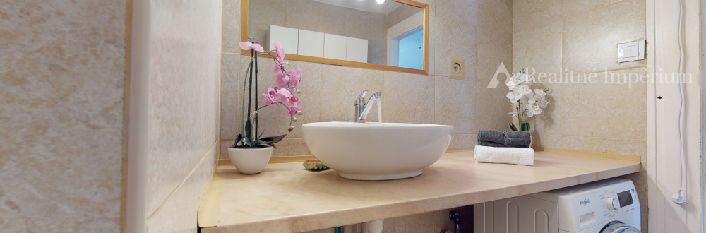 REALITNÉ IMPÉRIUM ponúka priestranný 2 izbový byt v blízkosti VIVO, CENTRAL, LAKESIDE Park + BONUS obrovský uzavretý súkromný dvor