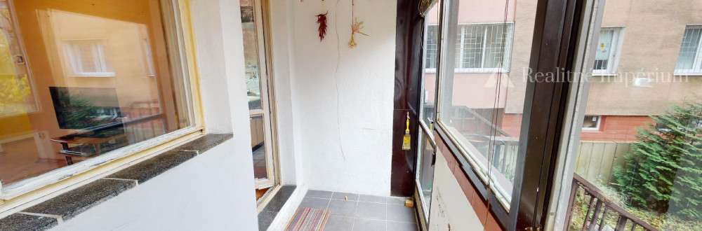 (PREDANÉ) REALITNÉ IMPÉRIUM Ponúka 3-izbový byt s predzáhradkou