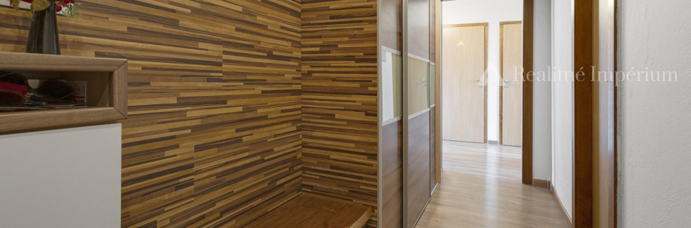 3 izbvý byt s výhľadom na hrad