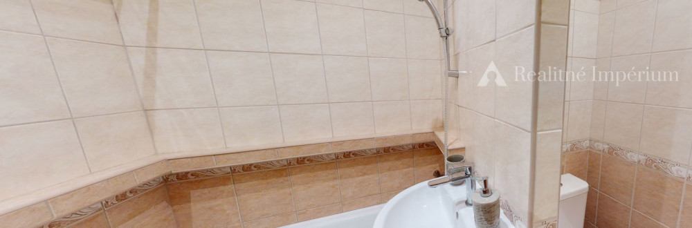 1 a pol izbový byt s obrovskou pivnicou vhodný na prenájom alebo AirBnB