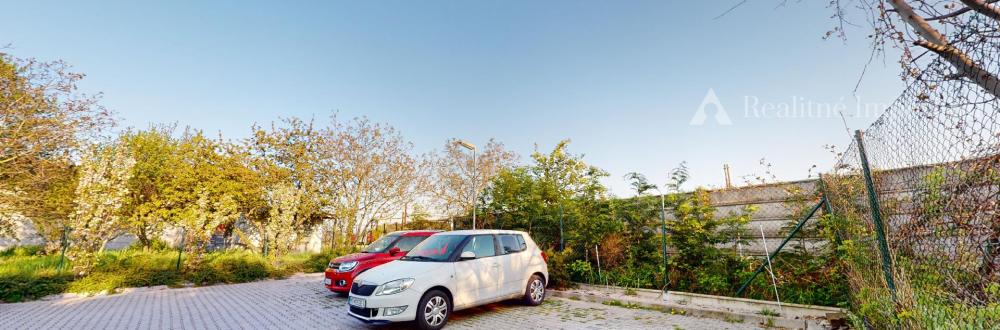 (PREDANÉ) Exkluzívna 2-Garsónka s balkónom a parkovacím miestom vo Vajnoroch za....