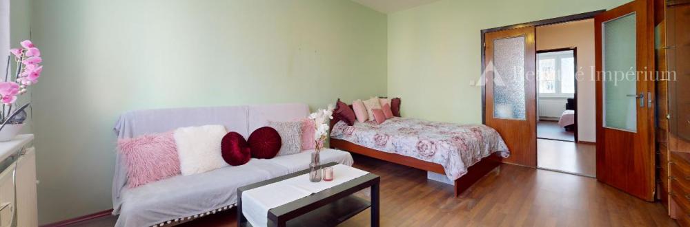 ZNOVU V PONUKE Veľký 3 izbový byt v petržalke