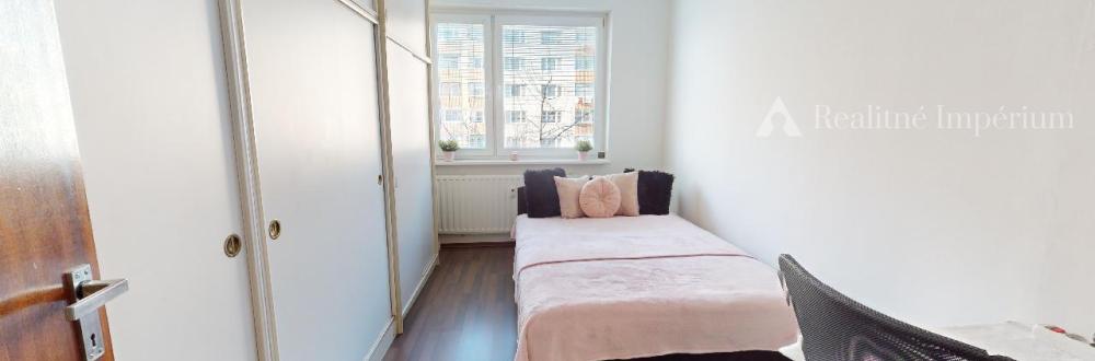 ZNOVU V PONUKE Veľký 3 izbový byt v petržalke