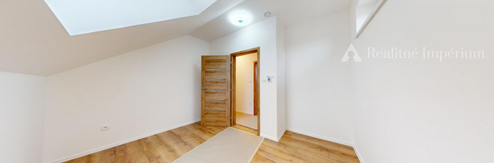 5 izbový rodinný dom v súkromnej časti Mokráň Záhon