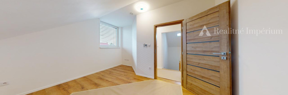 5 izbový rodinný dom v súkromnej časti Mokráň Záhon