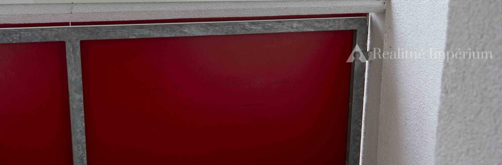 PREDANÉ - Veľký 4-izbový byt s prerobenou kúpeľňou