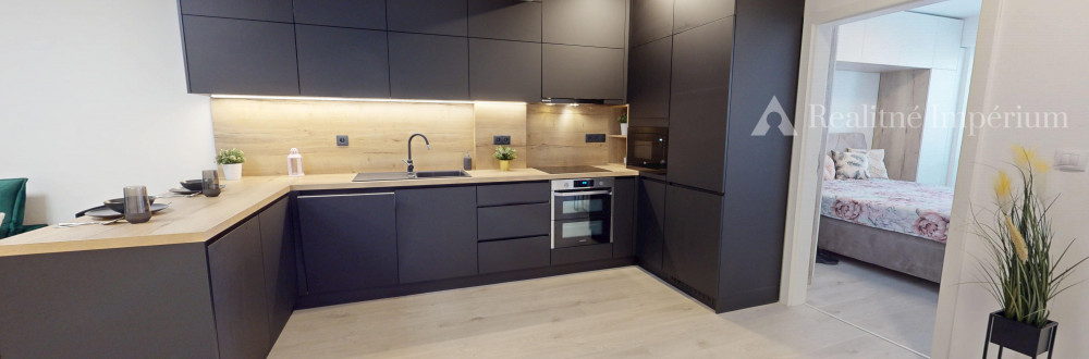 TOP PONUKA prenájmu priamo v CENTRE SENCA