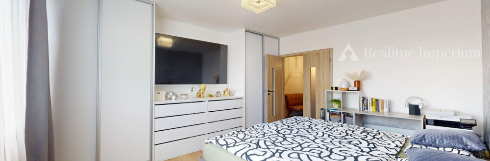 TOP MAKLÉR ponúka 4-izbový byt po kompletnej prerábke