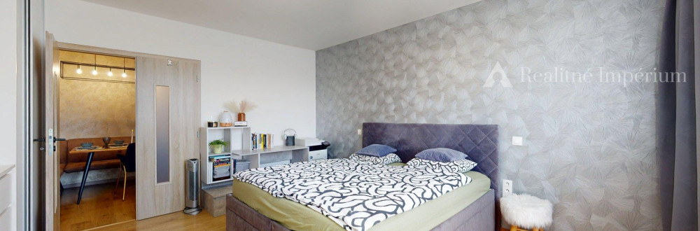 TOP MAKLÉR ponúka 4-izbový byt po kompletnej prerábke