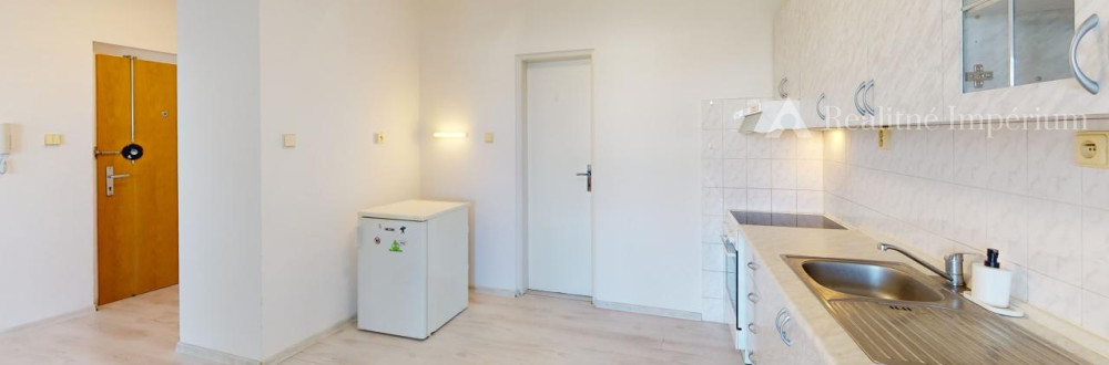 TOP MAKLÉR ponúka byt s výhľadom na HRAD, UFO a STARÉ MESTO - vhodné na AIRBNB