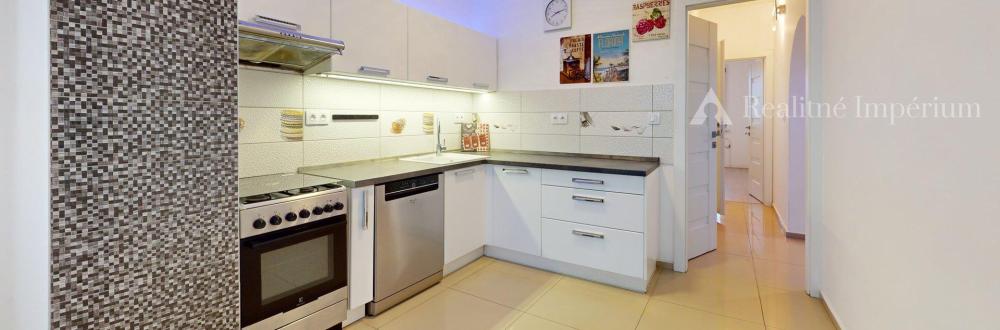 🏆 TOP MAKLÉR ponúka 3-izbový byt na Budatínskej 77