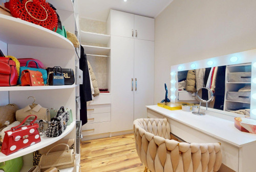 TOP MAKLÉR ponúka jedinečný 2-izbový mezonet, ktorý vás chytí za srdce – Rovinka, Hlavná ulica