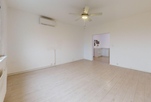 🏆 TOP MAKLÉR ponúka 3-izbový byt na Budatínskej 77