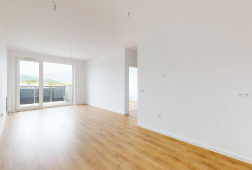 TOP MAKLÉR ponúka svetlý 2-izbový apartmán