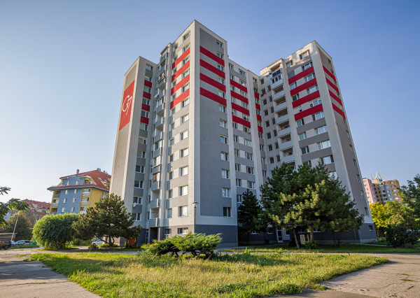 (PREDANÉ) TOP lokalita GERCENOVA ulica PETRŽALKA - Bývajte v pokojnom prostredí v najžiadanejšej štvrti Petržalky