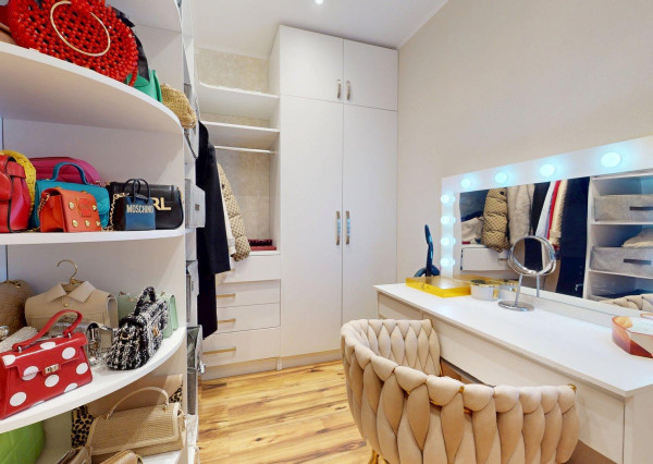 TOP MAKLÉR ponúka jedinečný 2-izbový mezonet, ktorý vás chytí za srdce – Rovinka, Hlavná ulica